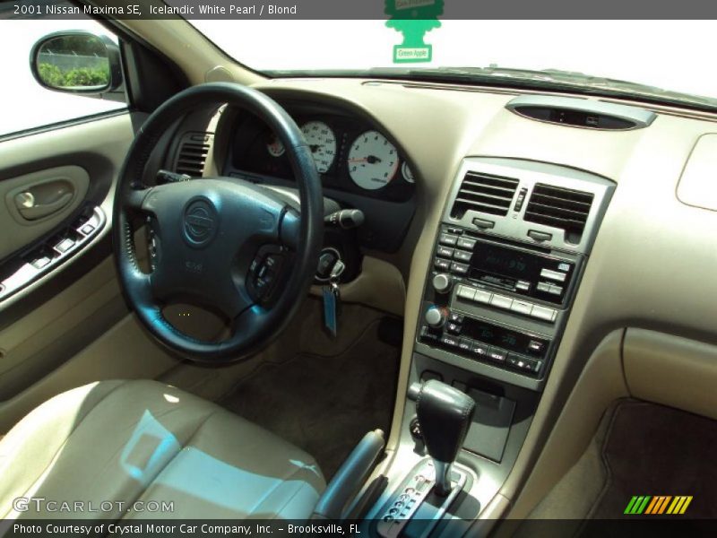 Icelandic White Pearl / Blond 2001 Nissan Maxima SE