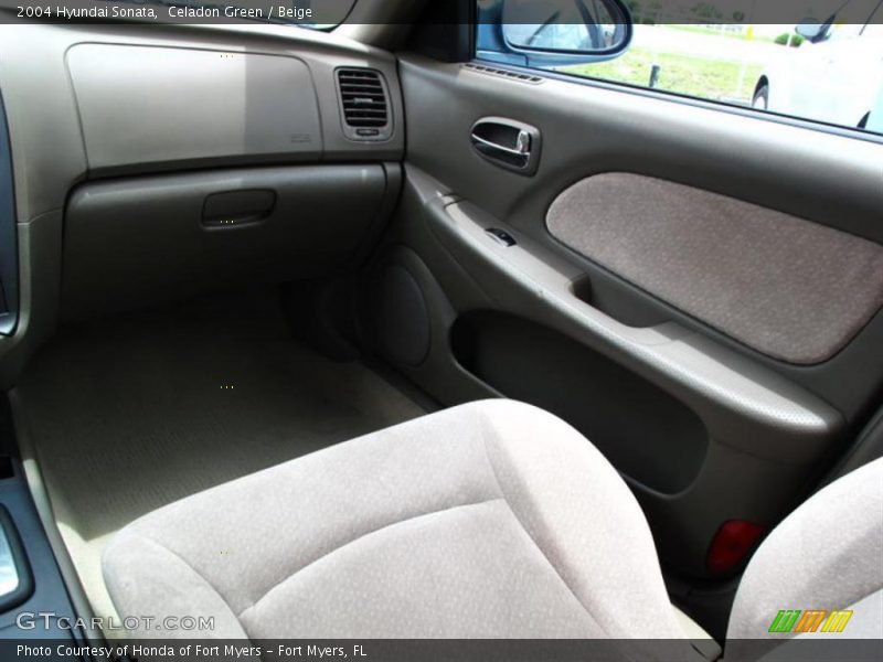 Celadon Green / Beige 2004 Hyundai Sonata