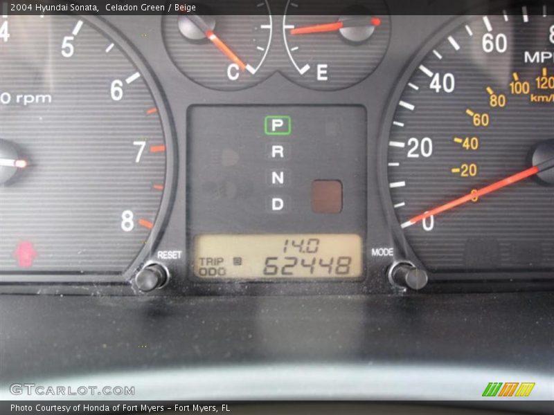Celadon Green / Beige 2004 Hyundai Sonata