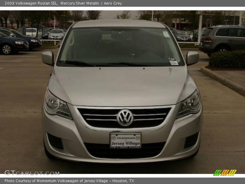 Mercury Sliver Metallic / Aero Grey 2009 Volkswagen Routan SEL