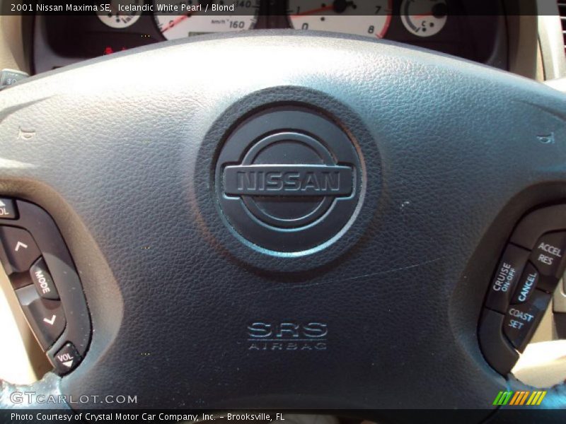 Icelandic White Pearl / Blond 2001 Nissan Maxima SE
