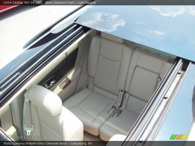 White Diamond Pearl / Light Neutral 2004 Cadillac SRX V6 AWD