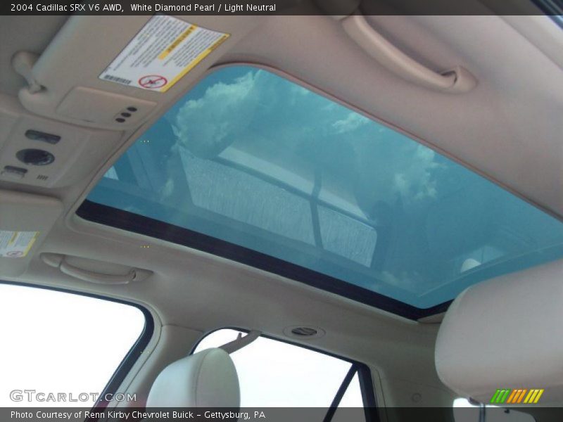 White Diamond Pearl / Light Neutral 2004 Cadillac SRX V6 AWD