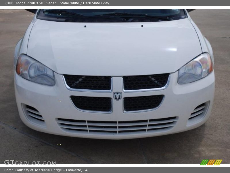 Stone White / Dark Slate Grey 2006 Dodge Stratus SXT Sedan