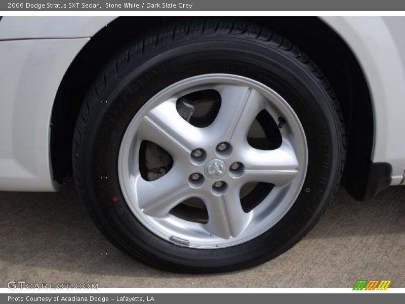 Stone White / Dark Slate Grey 2006 Dodge Stratus SXT Sedan