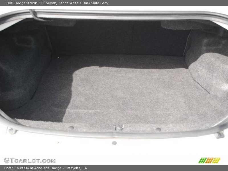 Stone White / Dark Slate Grey 2006 Dodge Stratus SXT Sedan