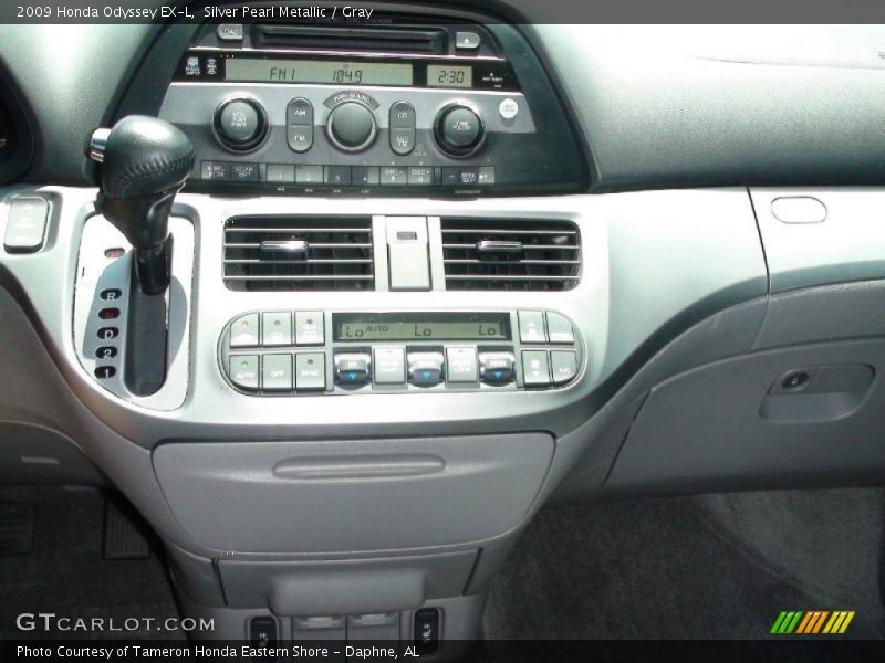Silver Pearl Metallic / Gray 2009 Honda Odyssey EX-L