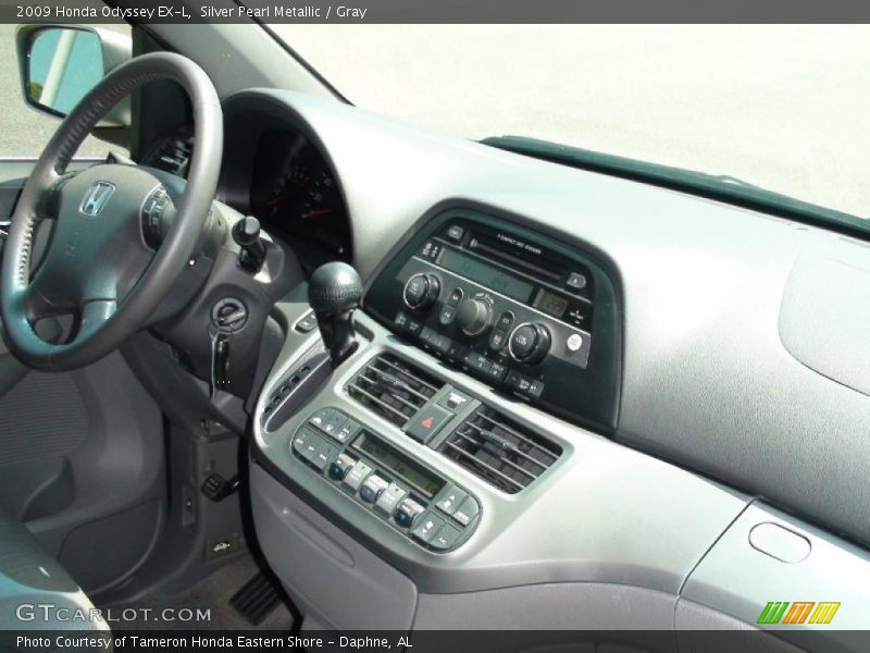 Silver Pearl Metallic / Gray 2009 Honda Odyssey EX-L
