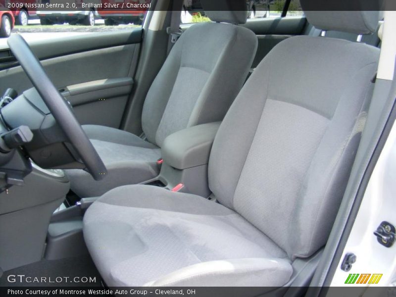 Brilliant Silver / Charcoal 2009 Nissan Sentra 2.0