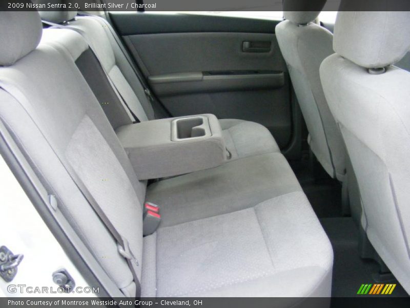 Brilliant Silver / Charcoal 2009 Nissan Sentra 2.0