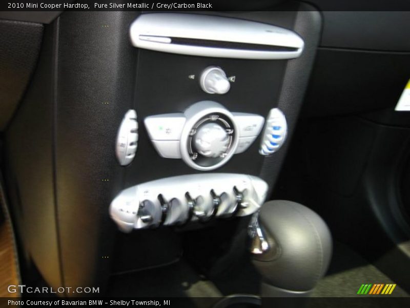 Pure Silver Metallic / Grey/Carbon Black 2010 Mini Cooper Hardtop