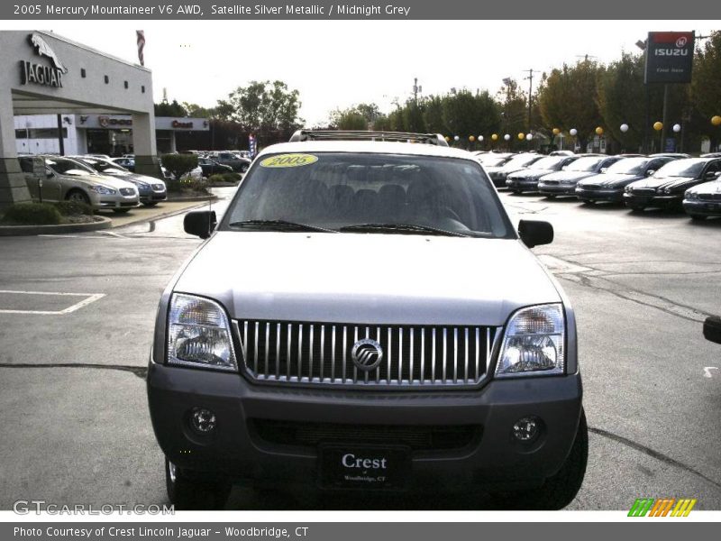 Satellite Silver Metallic / Midnight Grey 2005 Mercury Mountaineer V6 AWD