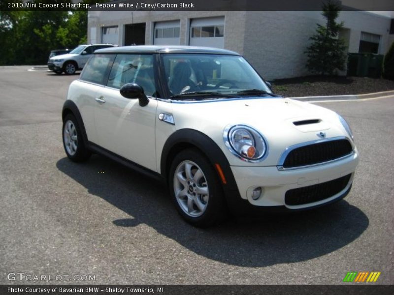 Pepper White / Grey/Carbon Black 2010 Mini Cooper S Hardtop