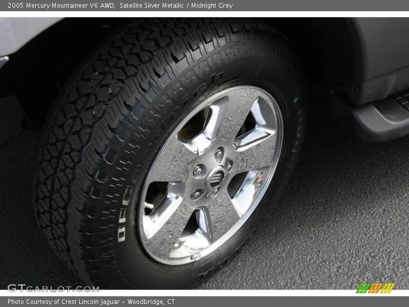 Satellite Silver Metallic / Midnight Grey 2005 Mercury Mountaineer V6 AWD