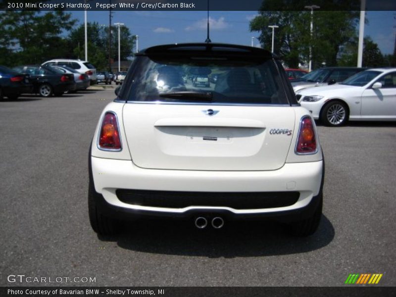 Pepper White / Grey/Carbon Black 2010 Mini Cooper S Hardtop