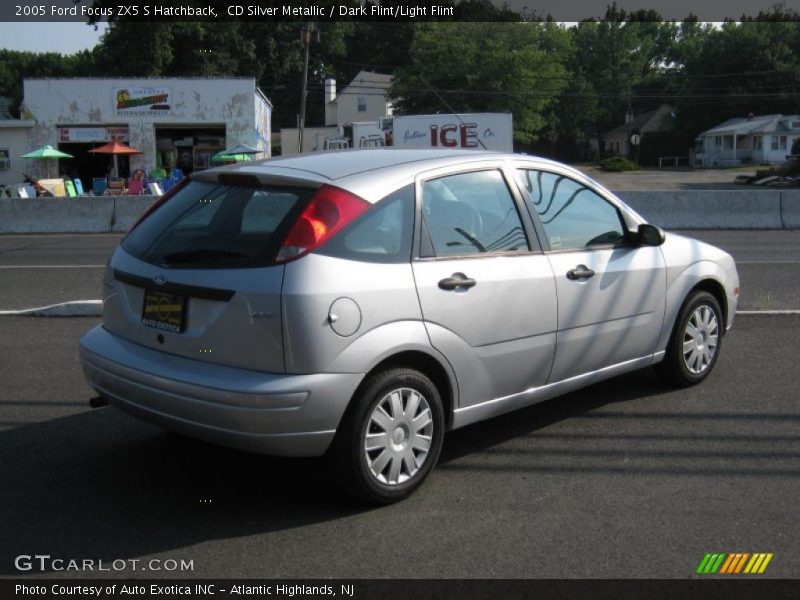 CD Silver Metallic / Dark Flint/Light Flint 2005 Ford Focus ZX5 S Hatchback