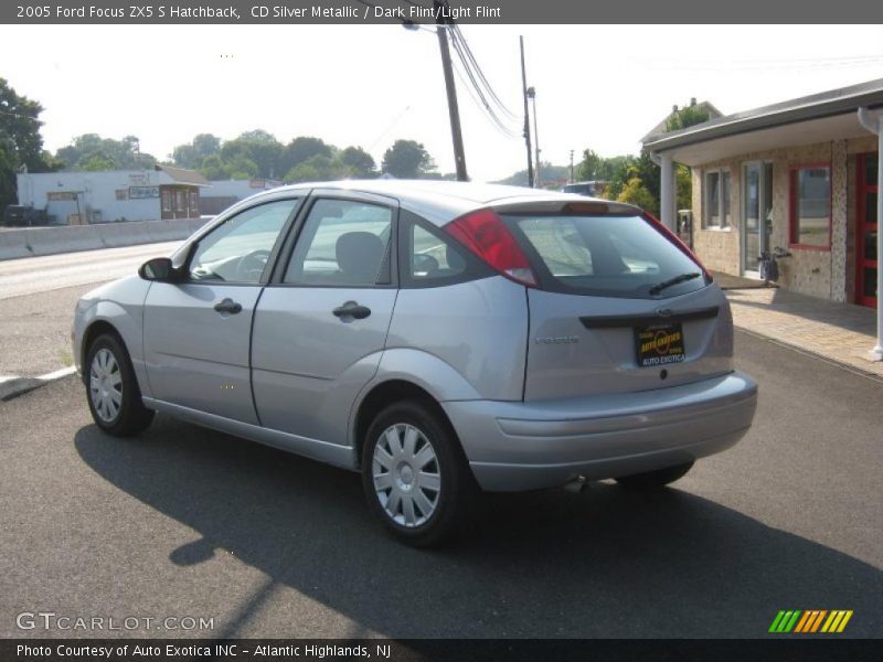 CD Silver Metallic / Dark Flint/Light Flint 2005 Ford Focus ZX5 S Hatchback