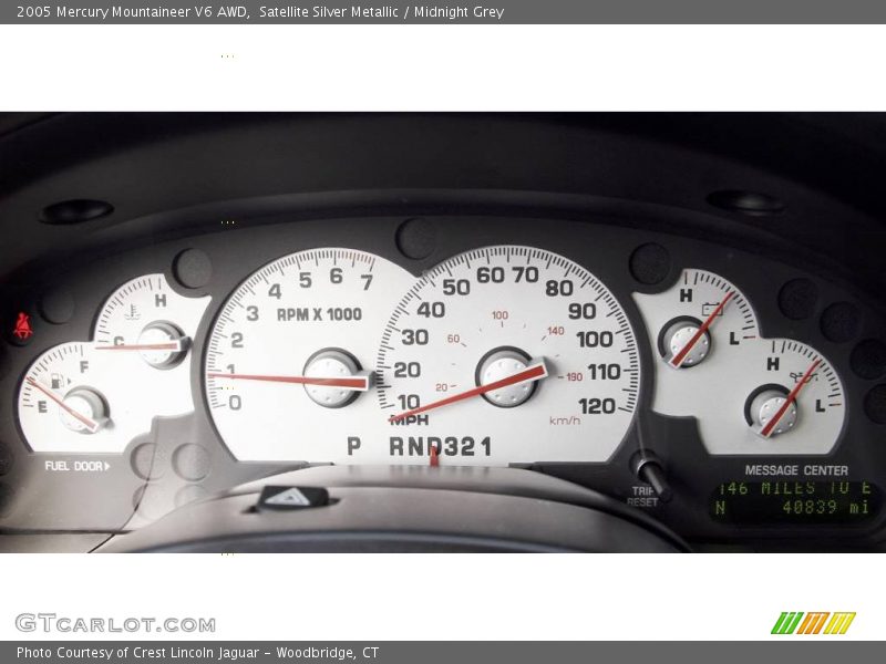 Satellite Silver Metallic / Midnight Grey 2005 Mercury Mountaineer V6 AWD