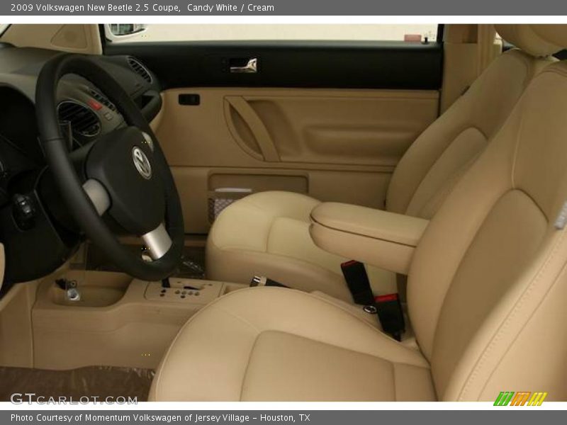 Candy White / Cream 2009 Volkswagen New Beetle 2.5 Coupe