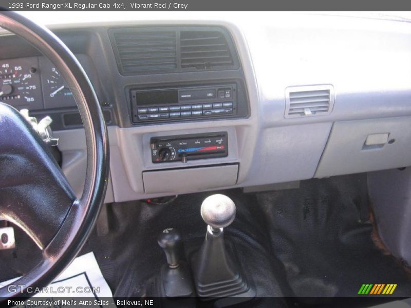 Vibrant Red / Grey 1993 Ford Ranger XL Regular Cab 4x4