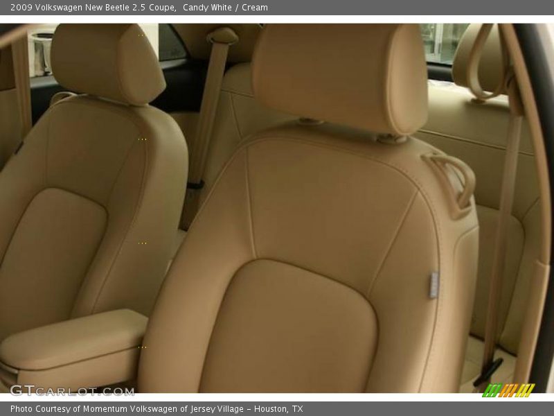 Candy White / Cream 2009 Volkswagen New Beetle 2.5 Coupe
