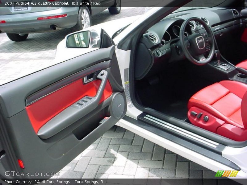 Ibis White / Red 2007 Audi S4 4.2 quattro Cabriolet