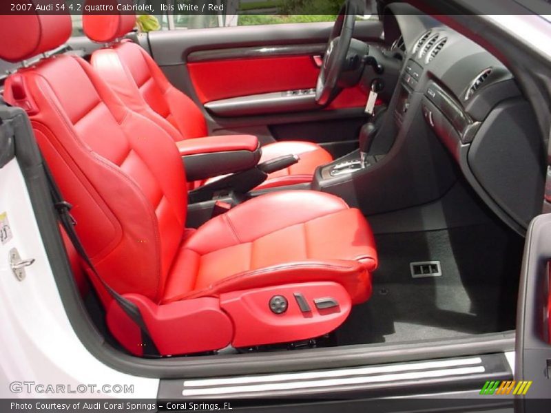 Ibis White / Red 2007 Audi S4 4.2 quattro Cabriolet