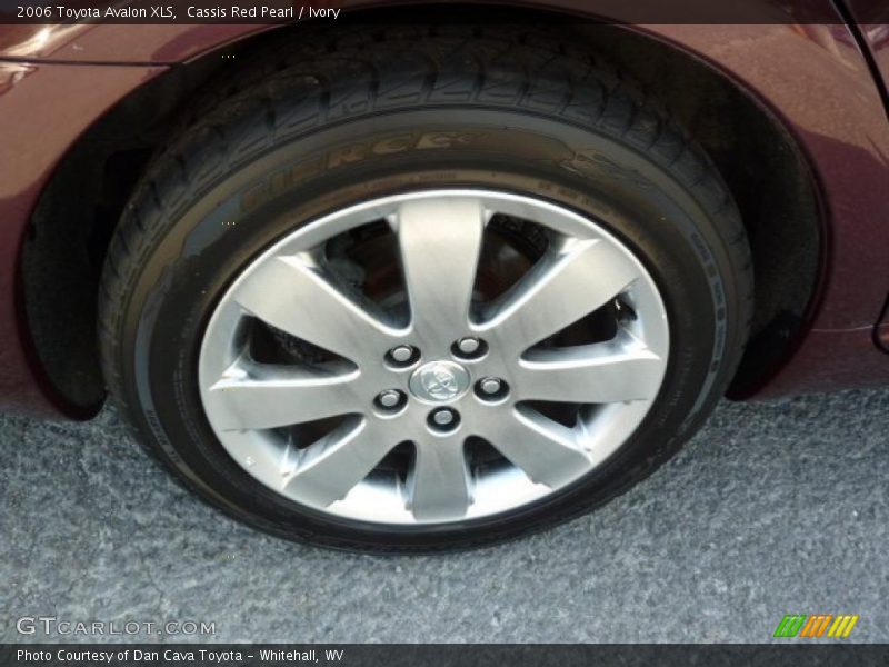 Cassis Red Pearl / Ivory 2006 Toyota Avalon XLS