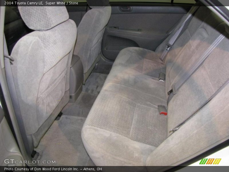 Super White / Stone 2004 Toyota Camry LE