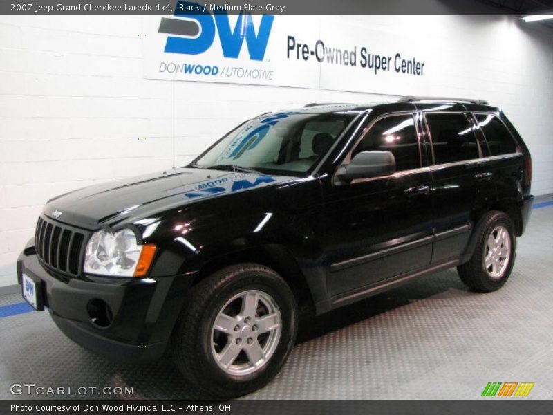 Black / Medium Slate Gray 2007 Jeep Grand Cherokee Laredo 4x4
