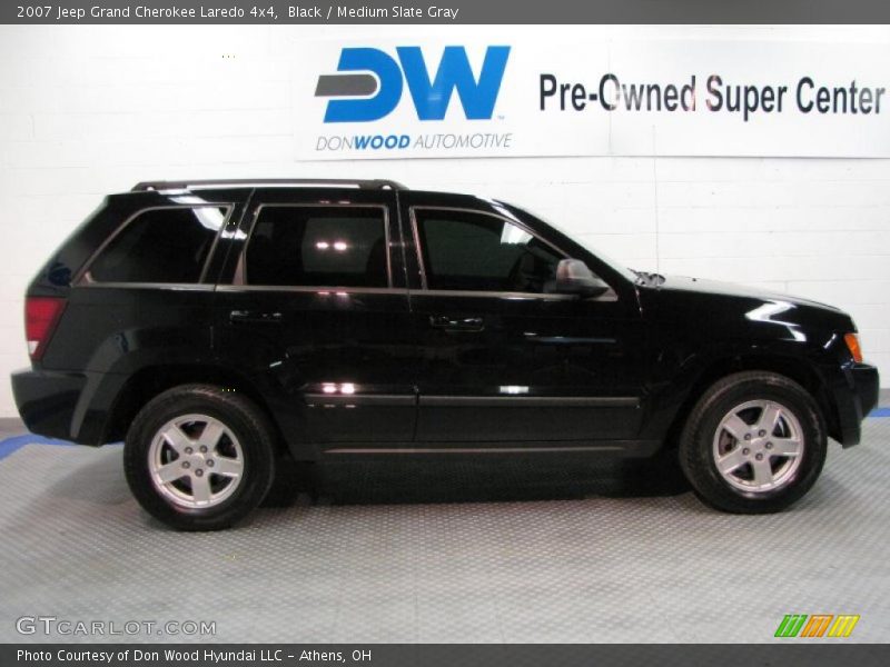 Black / Medium Slate Gray 2007 Jeep Grand Cherokee Laredo 4x4