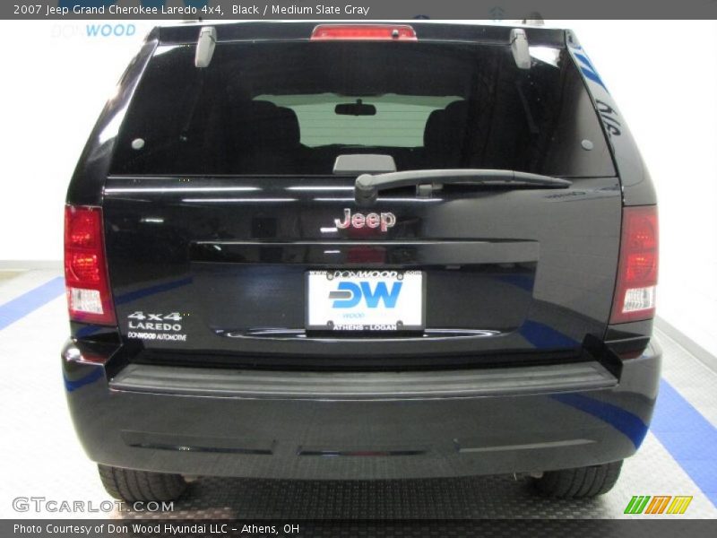 Black / Medium Slate Gray 2007 Jeep Grand Cherokee Laredo 4x4