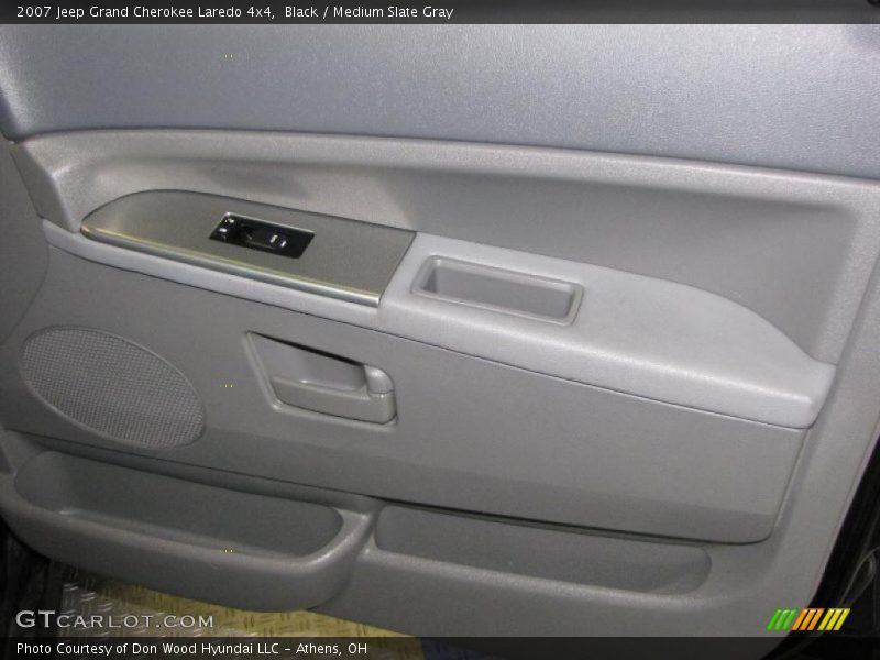 Black / Medium Slate Gray 2007 Jeep Grand Cherokee Laredo 4x4