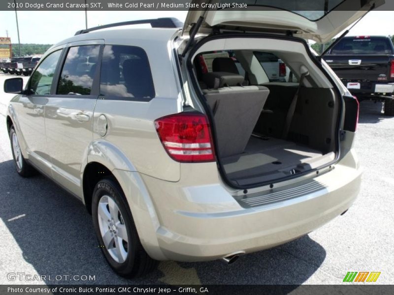 White Gold Pearl / Medium Slate Gray/Light Shale 2010 Dodge Grand Caravan SXT