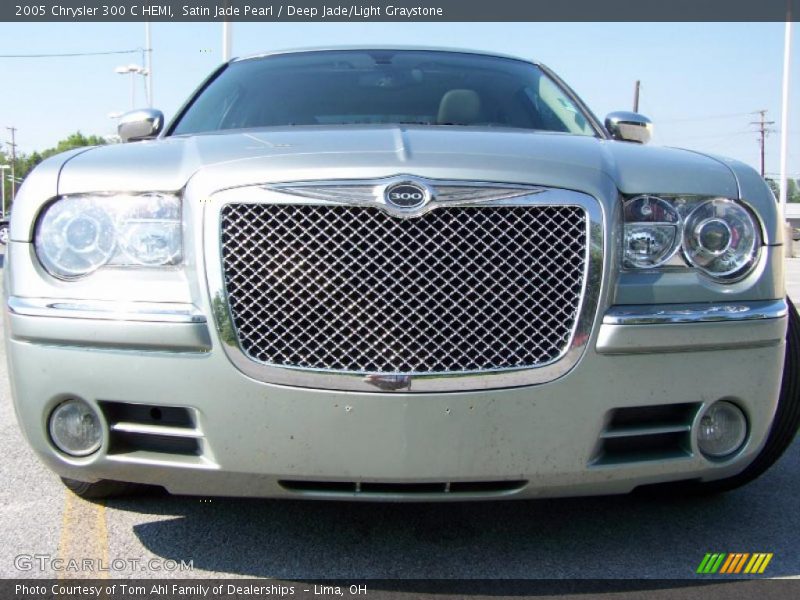 Satin Jade Pearl / Deep Jade/Light Graystone 2005 Chrysler 300 C HEMI