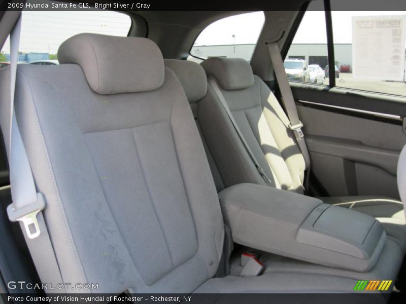 Bright Silver / Gray 2009 Hyundai Santa Fe GLS