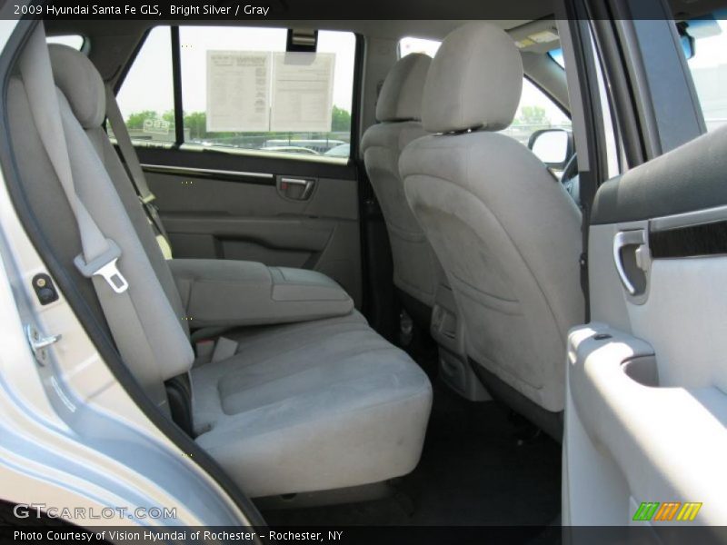 Bright Silver / Gray 2009 Hyundai Santa Fe GLS