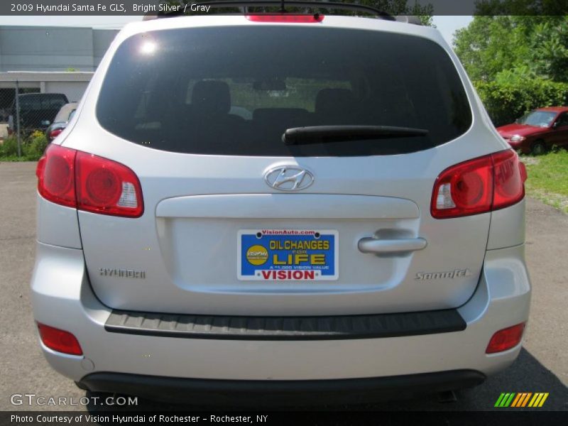 Bright Silver / Gray 2009 Hyundai Santa Fe GLS
