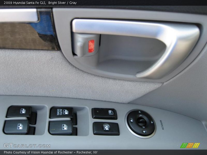 Bright Silver / Gray 2009 Hyundai Santa Fe GLS