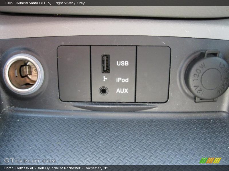 Bright Silver / Gray 2009 Hyundai Santa Fe GLS