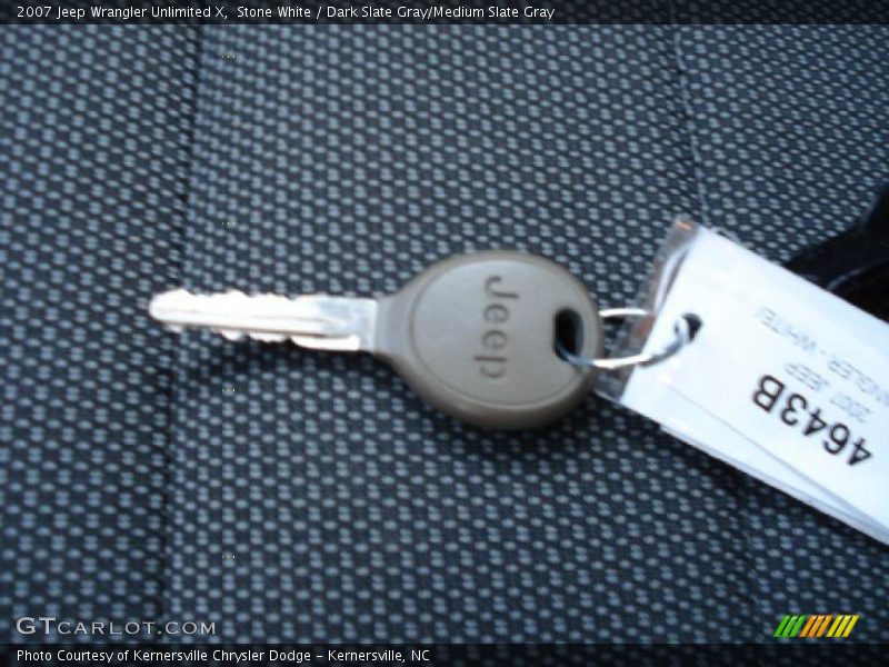 Stone White / Dark Slate Gray/Medium Slate Gray 2007 Jeep Wrangler Unlimited X