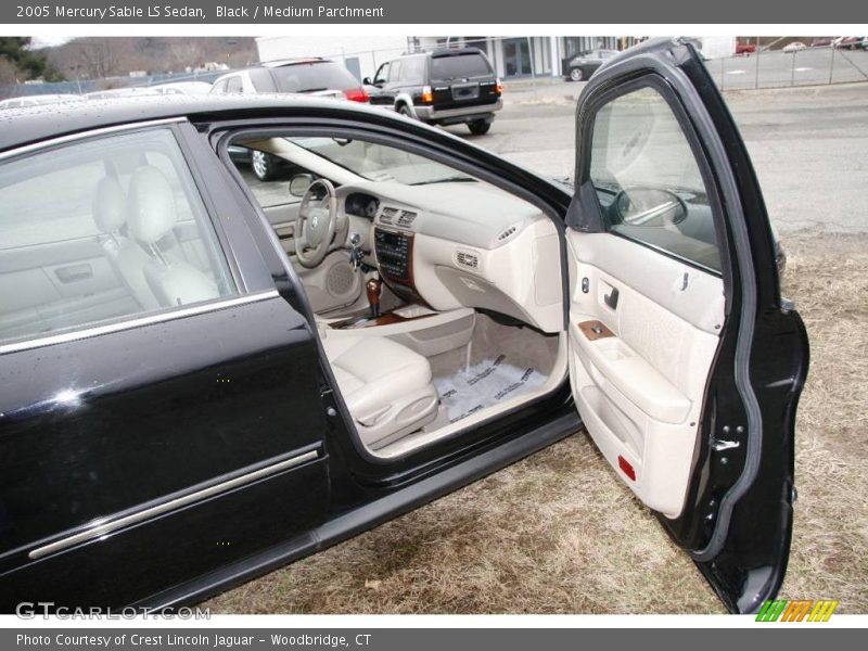 Black / Medium Parchment 2005 Mercury Sable LS Sedan