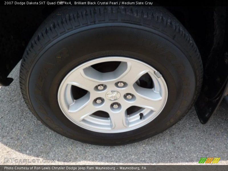 Brilliant Black Crystal Pearl / Medium Slate Gray 2007 Dodge Dakota SXT Quad Cab 4x4