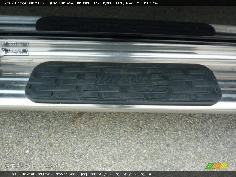 Brilliant Black Crystal Pearl / Medium Slate Gray 2007 Dodge Dakota SXT Quad Cab 4x4