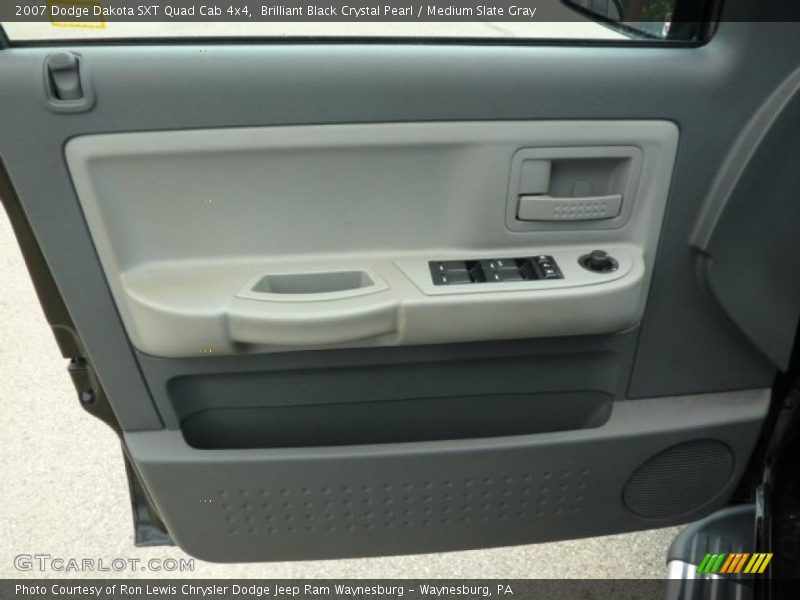 Brilliant Black Crystal Pearl / Medium Slate Gray 2007 Dodge Dakota SXT Quad Cab 4x4