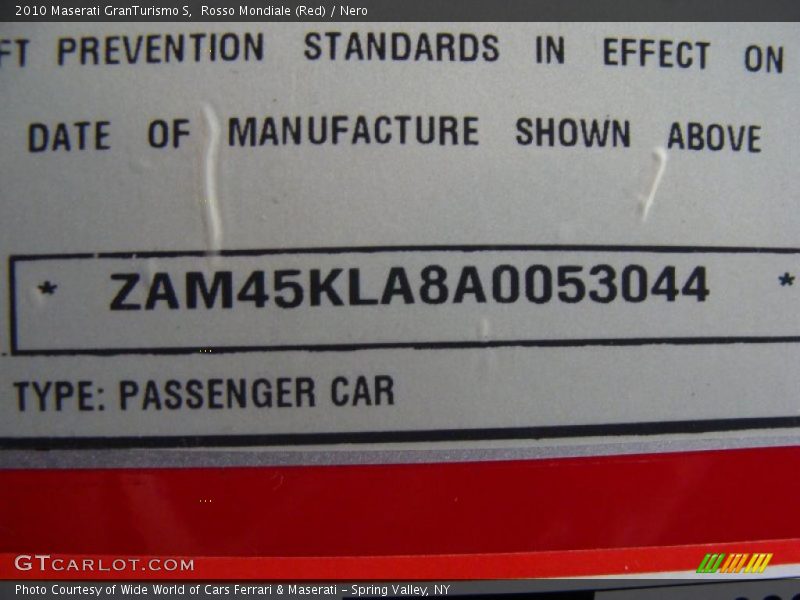 Rosso Mondiale (Red) / Nero 2010 Maserati GranTurismo S