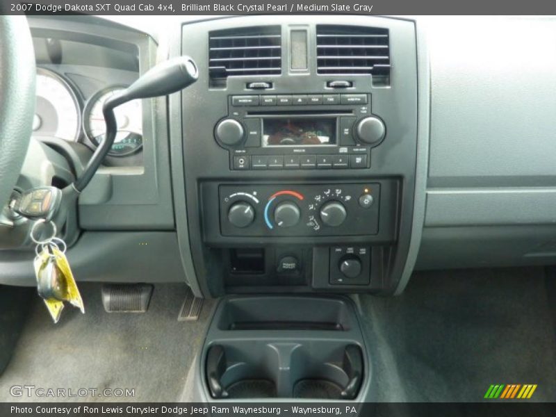 Brilliant Black Crystal Pearl / Medium Slate Gray 2007 Dodge Dakota SXT Quad Cab 4x4