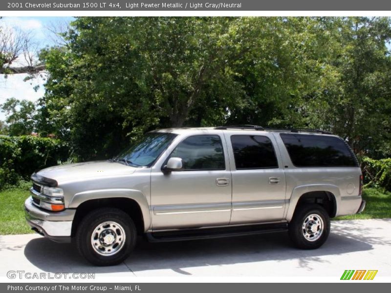 Light Pewter Metallic / Light Gray/Neutral 2001 Chevrolet Suburban 1500 LT 4x4