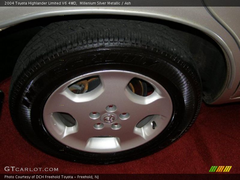 Millenium Silver Metallic / Ash 2004 Toyota Highlander Limited V6 4WD