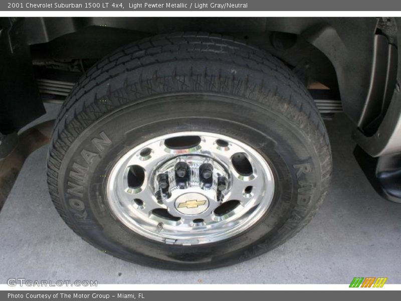 Light Pewter Metallic / Light Gray/Neutral 2001 Chevrolet Suburban 1500 LT 4x4